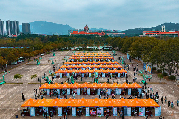 春季招聘会：“企”盼已久，“嘉...